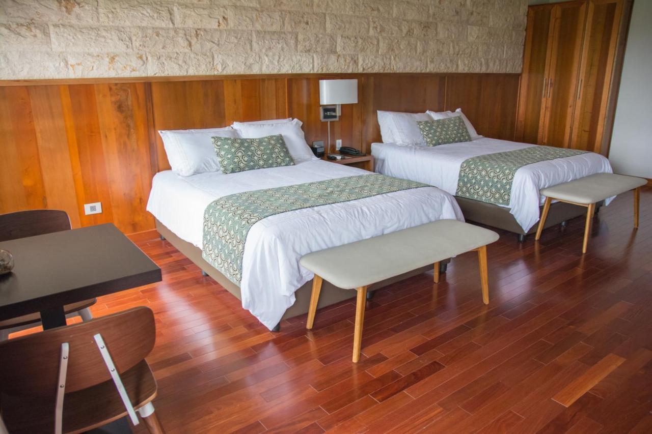 Los Brezos Hotel Boutique วอลคาน ภายนอก รูปภาพ