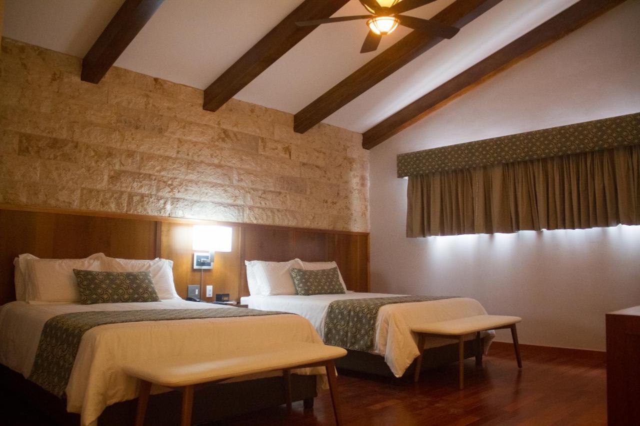Los Brezos Hotel Boutique วอลคาน ภายนอก รูปภาพ